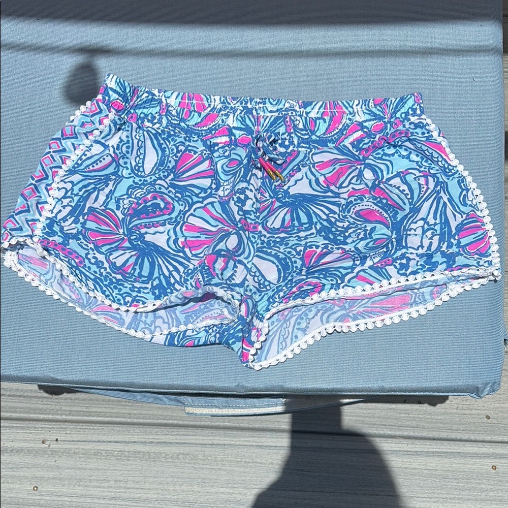 Lilly Pulitzer Blue and Pink Patterned Shorts with White Lace
